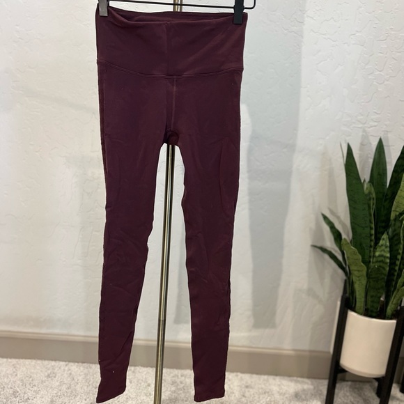 Lululemon Reveal Tight | Size 4 High Rise | Burgundy | Special Edition | Cut Out - Picture 2 of 6